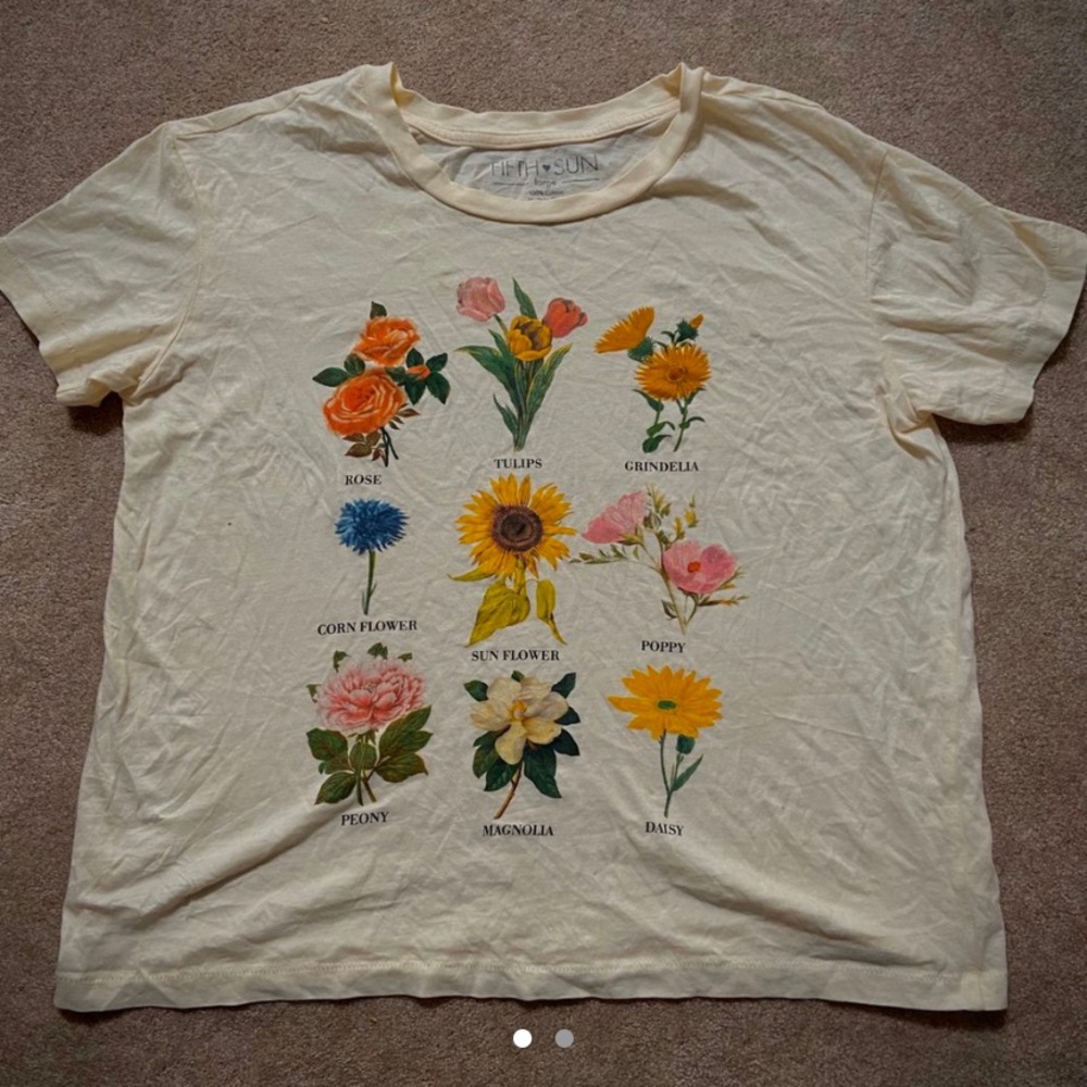 Botanical Flowers Short Sleeve Graphic T-Shirt